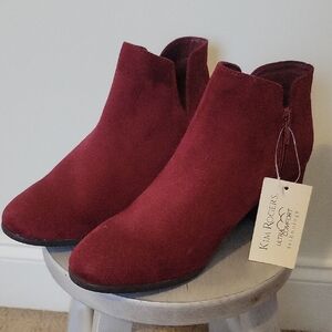 Kim Rogers Women's Burgundy Ankle Booties